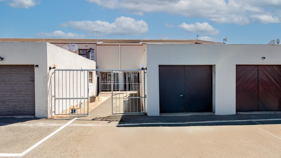 To Let 3 Bedroom Property for Rent in Vasco Estate Western Cape